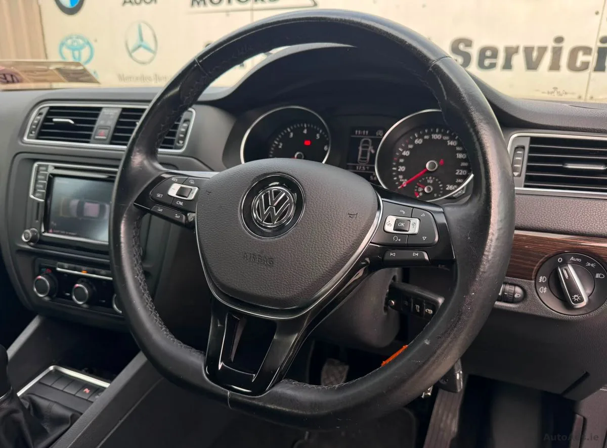 2016 Volkswagen Jetta – photo 8