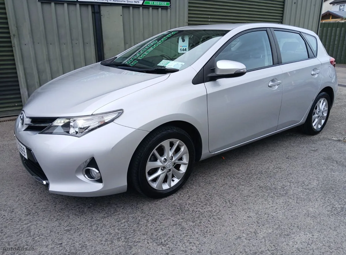 2014 Toyota Auris