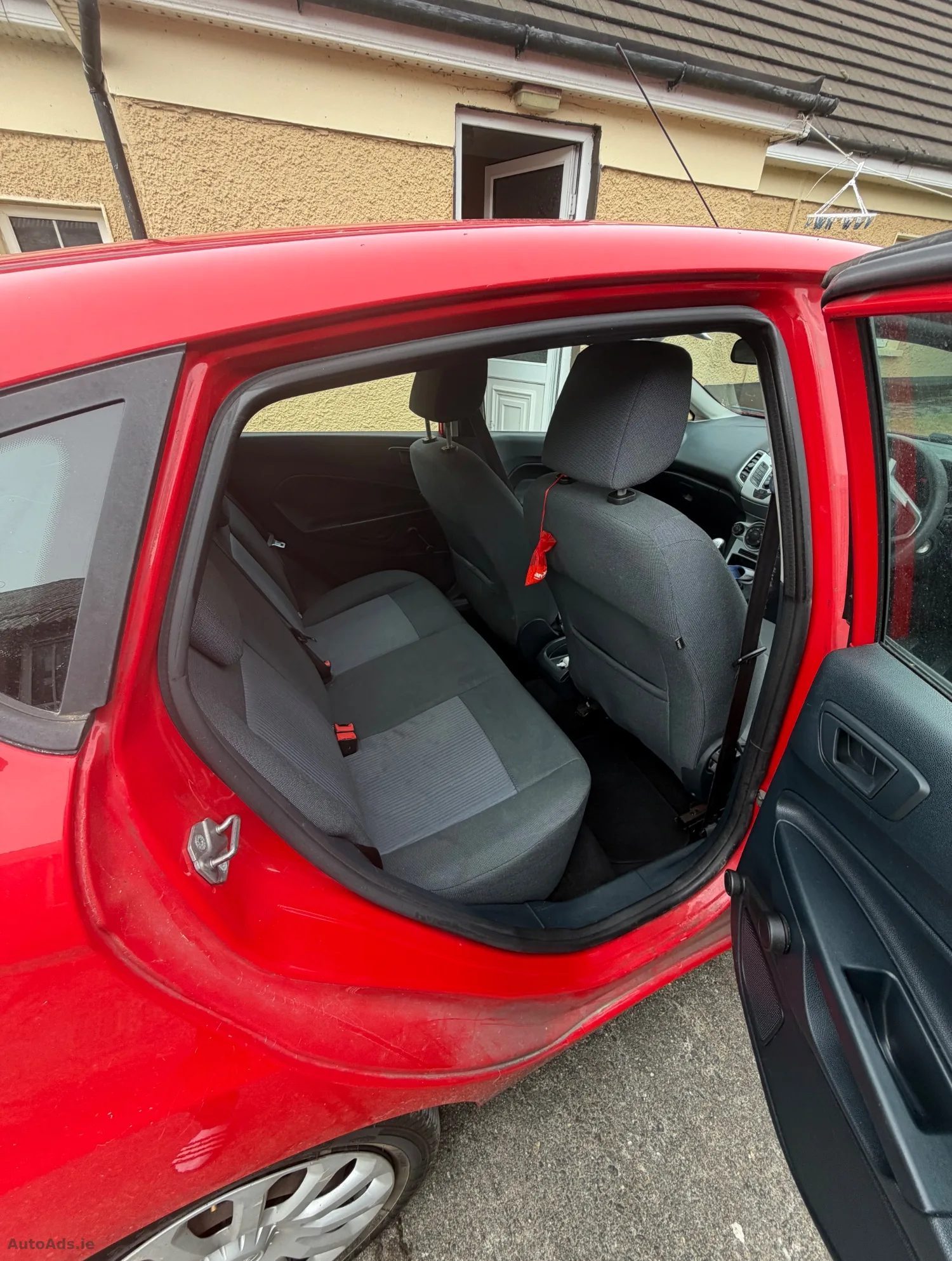 2012 Ford Fiesta – photo 5