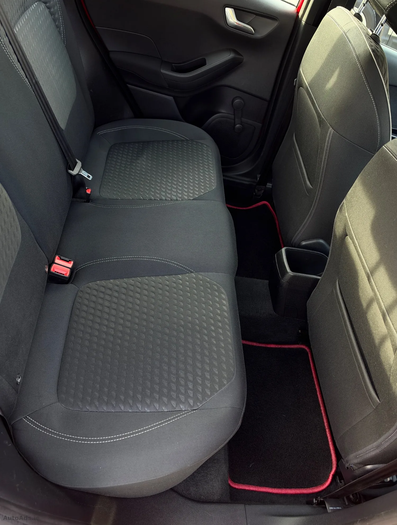 2018 Ford Fiesta – photo 12