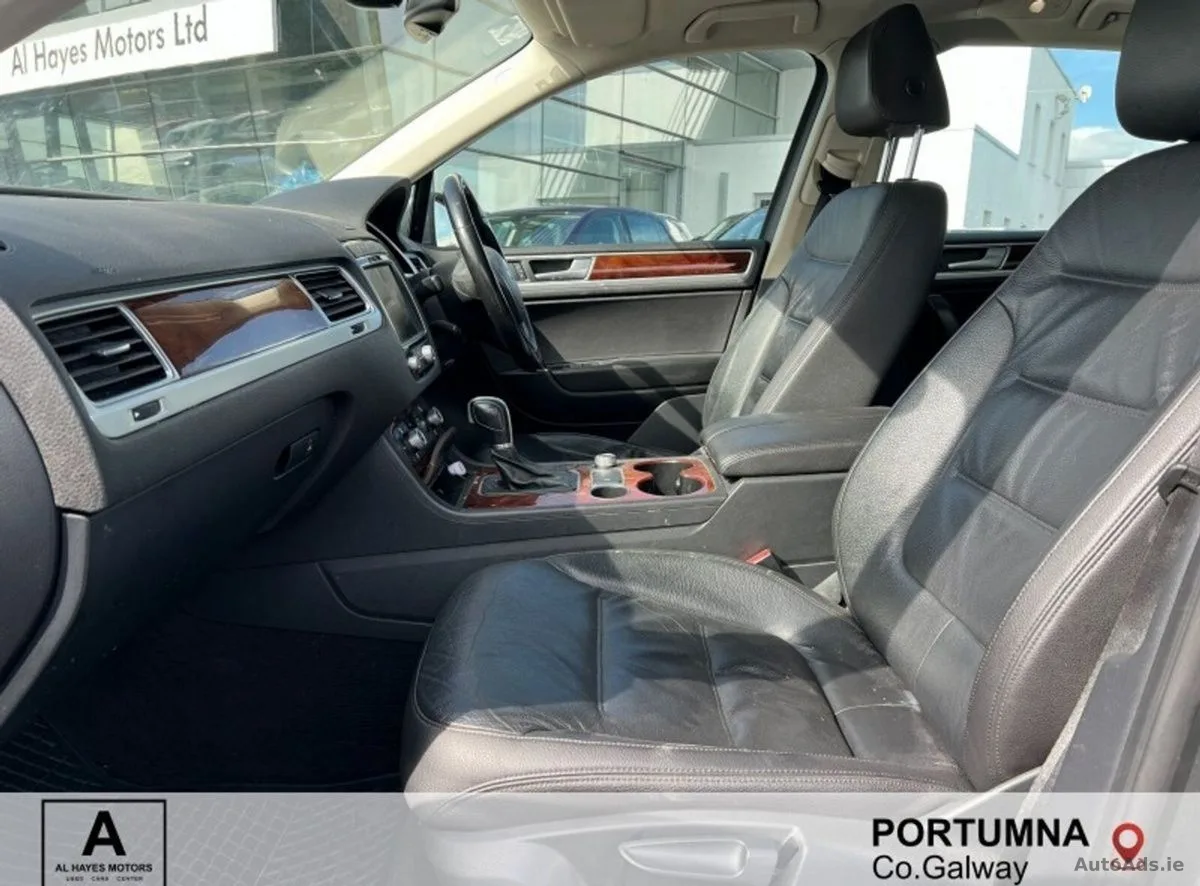 2016 Volkswagen Touareg – photo 3