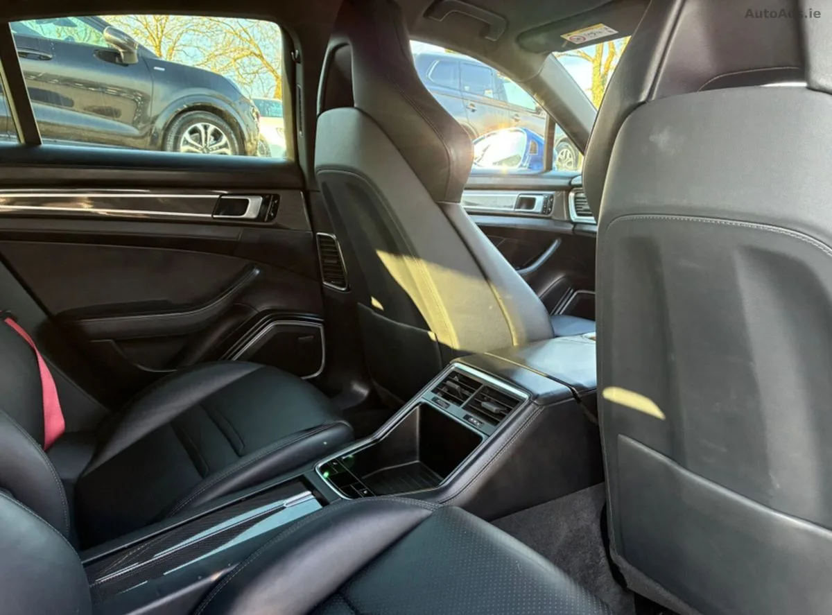 2018 Porsche Panamera – photo 7