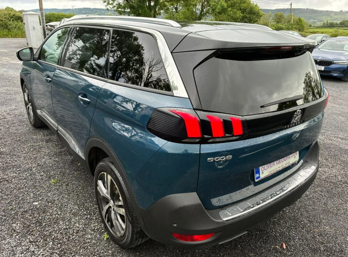 2023 Peugeot 5008 – photo 3