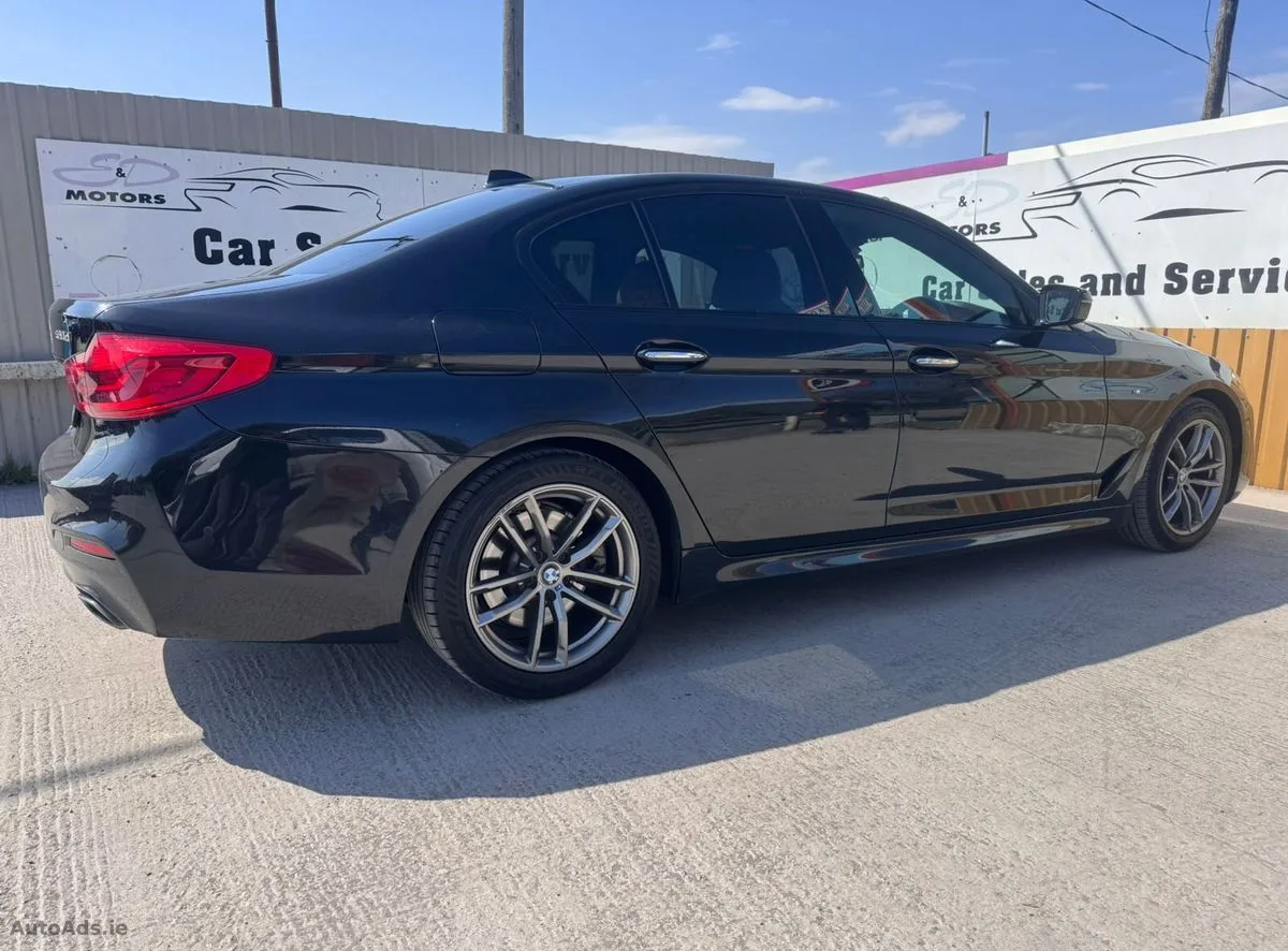 2018 BMW 5-Series – photo 4