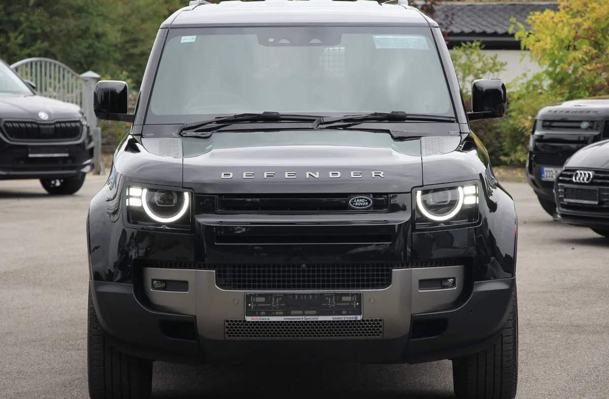 2026 Land Rover Defender – photo 2
