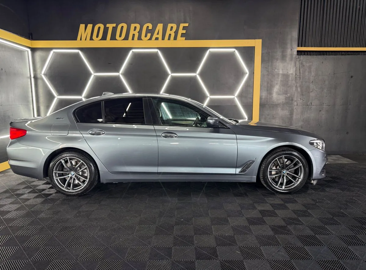 2017 BMW 5-Series – photo 5