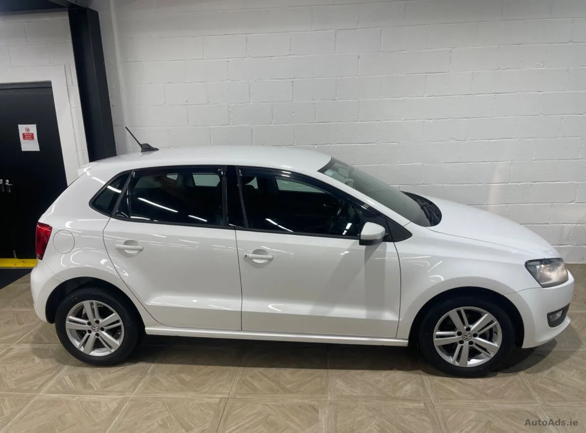 2013 Volkswagen Polo – photo 2