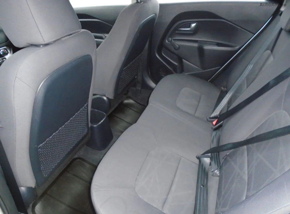 2014 Kia Rio – photo 4