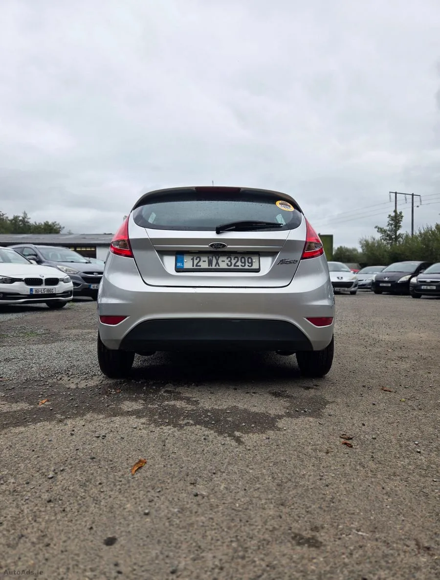 2012 Ford Fiesta – photo 5