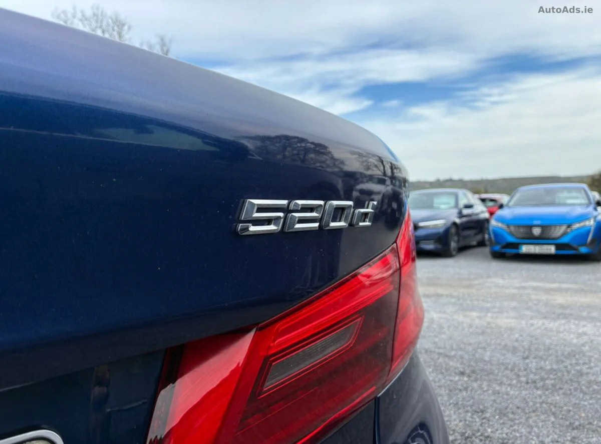 2017 BMW 5-Series – photo 17