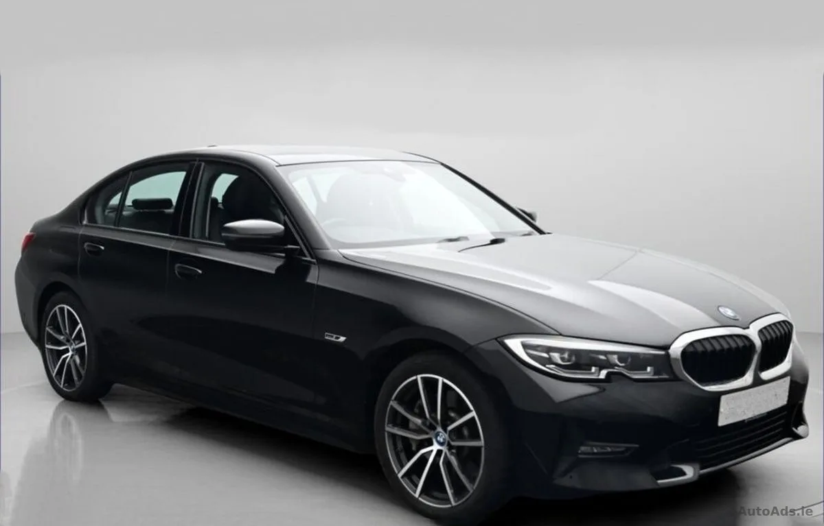 2022 BMW 3-Series – photo 1