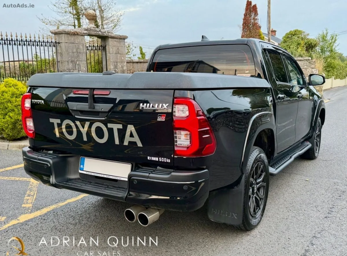 2024 Toyota Hilux – photo 5