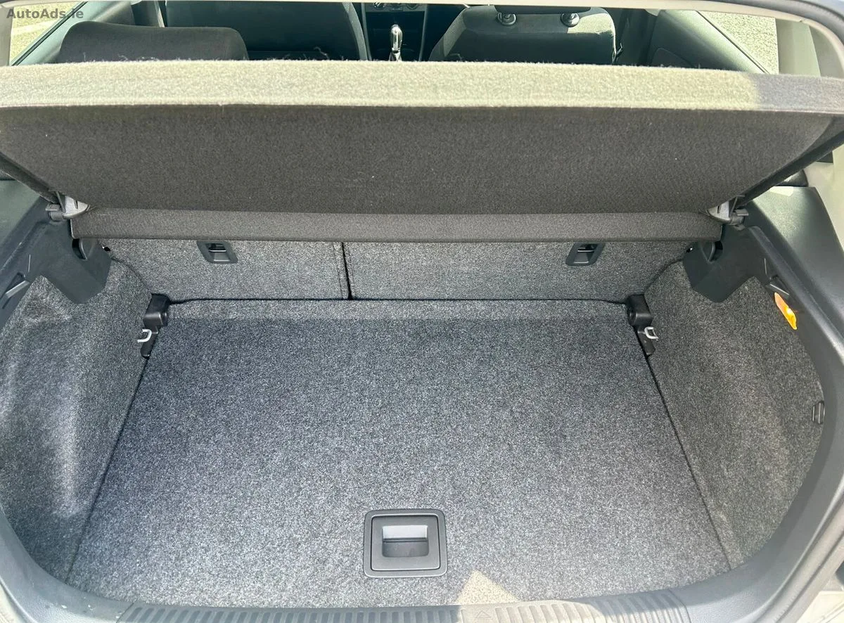 2012 Volkswagen Polo – photo 10