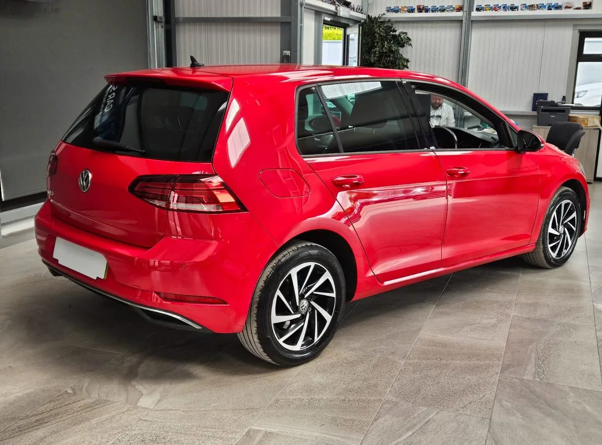 2019 Volkswagen Golf – photo 3
