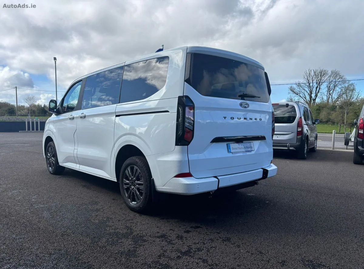2026 Ford Tourneo Custom – photo 5