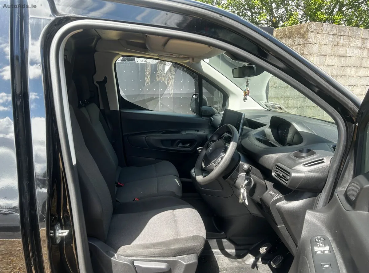 2024 Peugeot Partner – photo 12