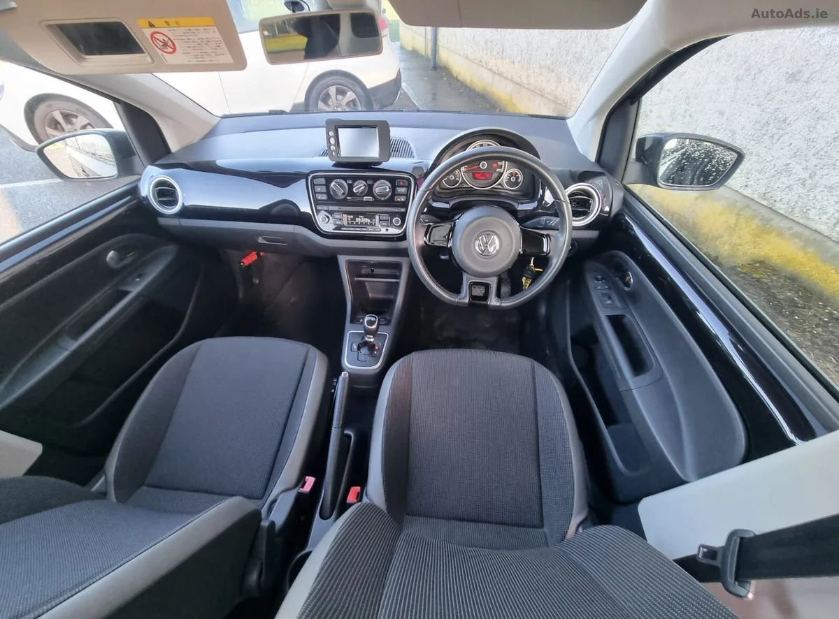 2013 Volkswagen up! – photo 18