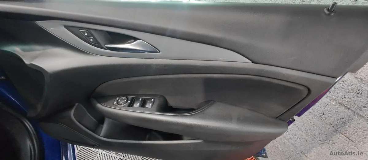2020 Opel Insignia – photo 8