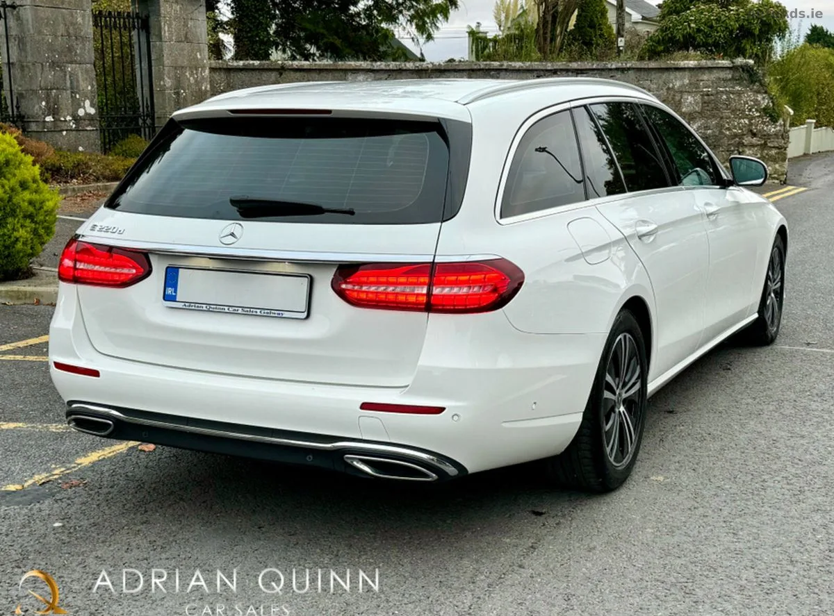 2022 Mercedes-Benz E-Class – photo 5