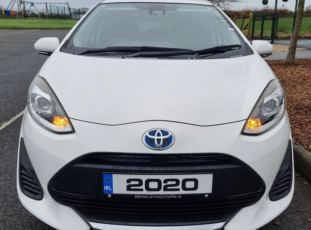 2020 Toyota Aqua – photo 8