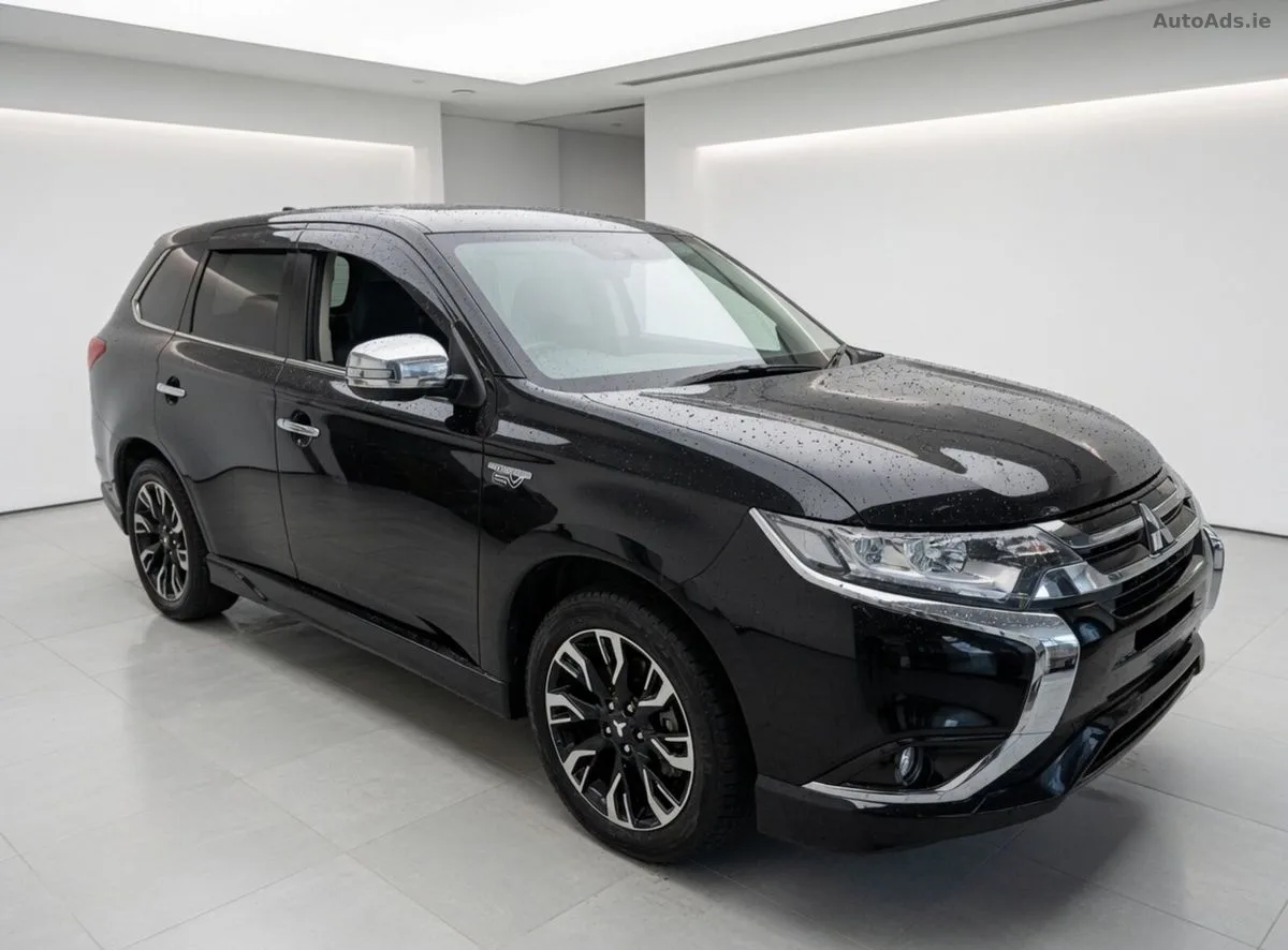 2017 Mitsubishi Outlander – photo 1
