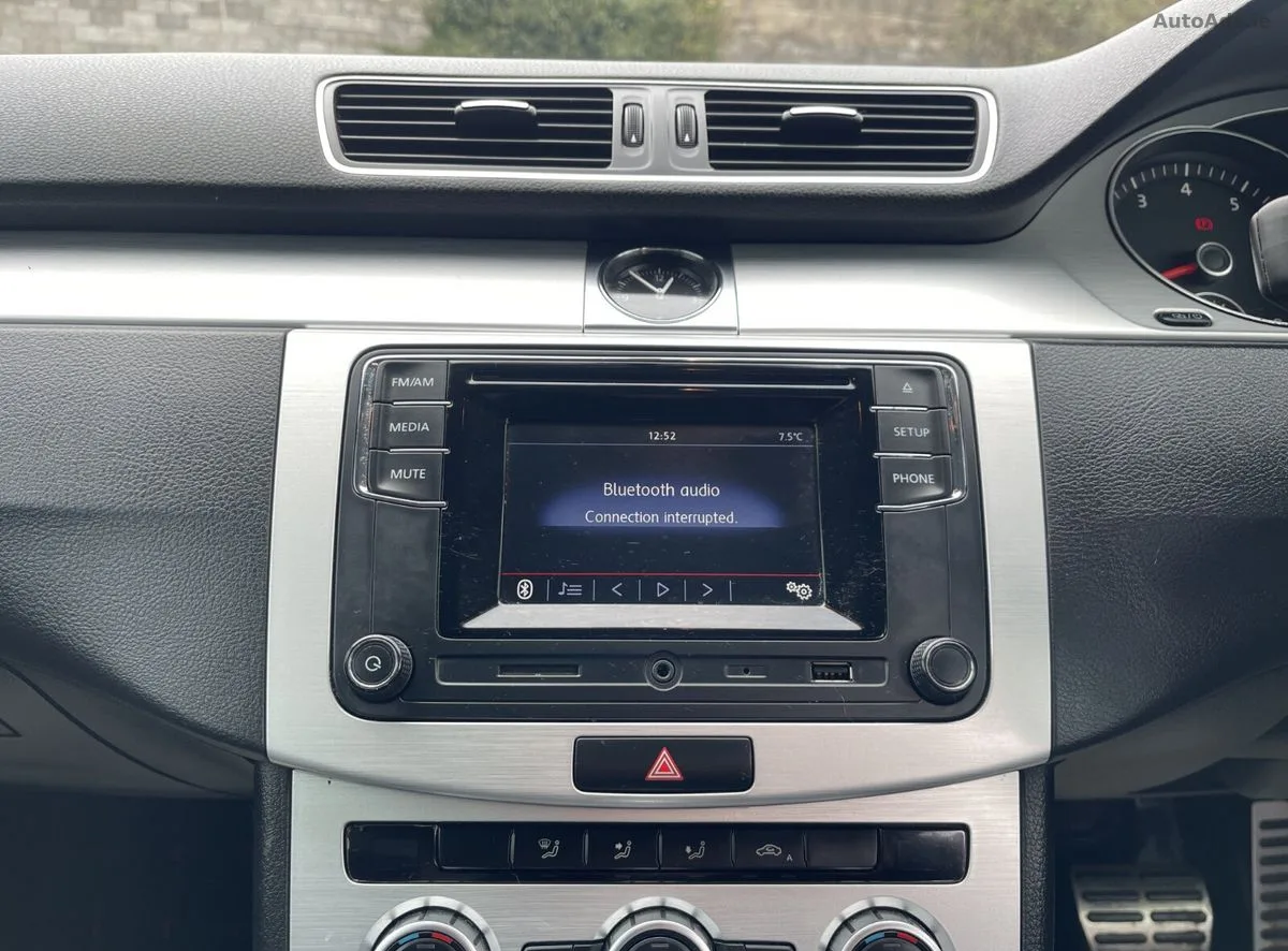 2015 Volkswagen Passat – photo 15
