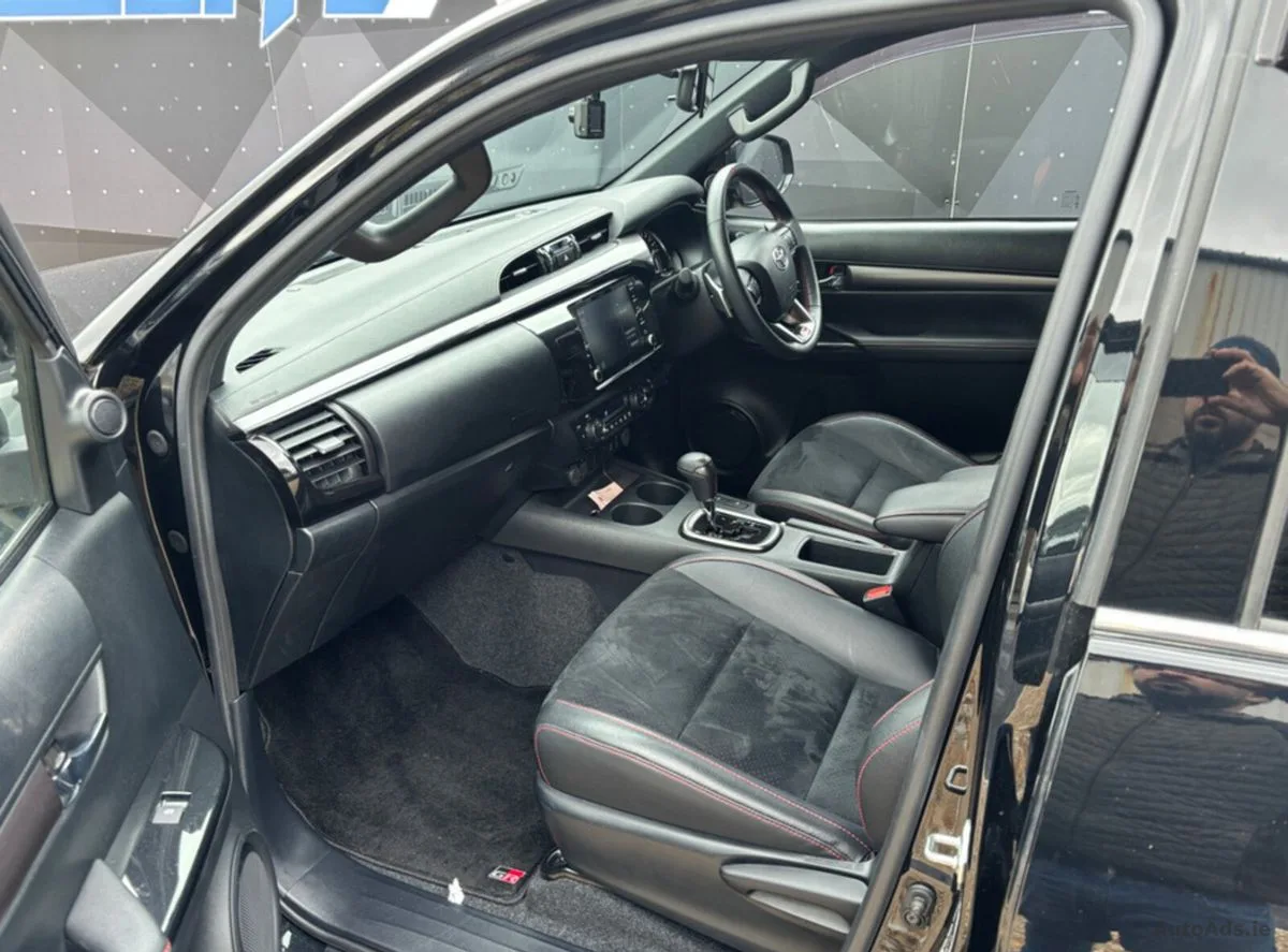 2023 Toyota Hilux – photo 6