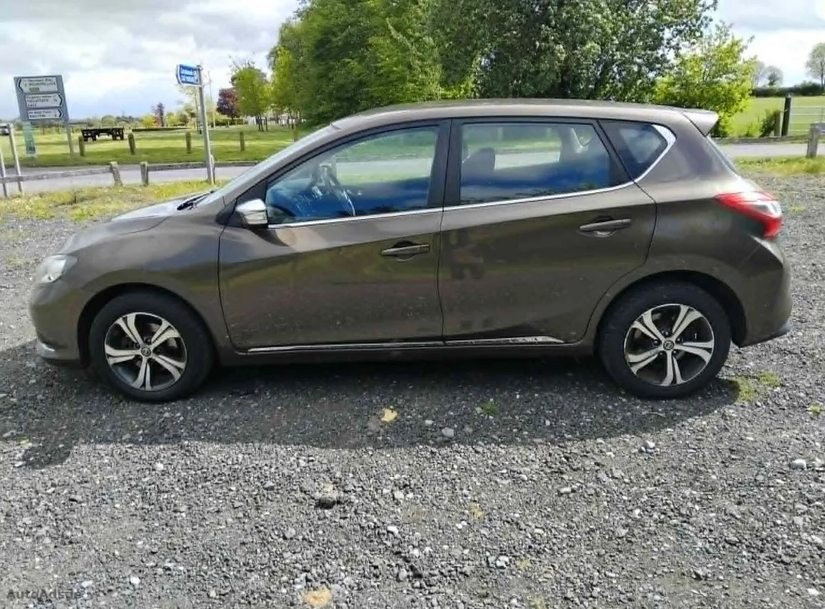 2016 Nissan Pulsar – photo 11