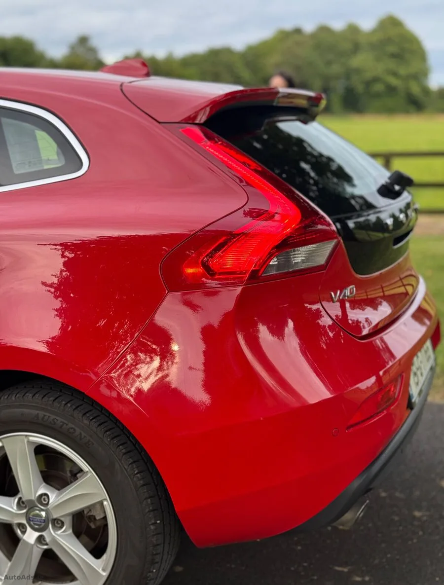 2015 Volvo V40 – photo 9