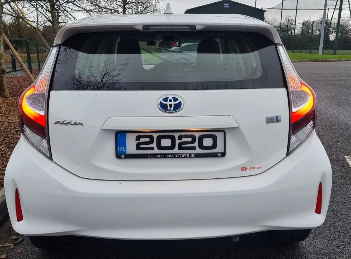 2020 Toyota Aqua – photo 8