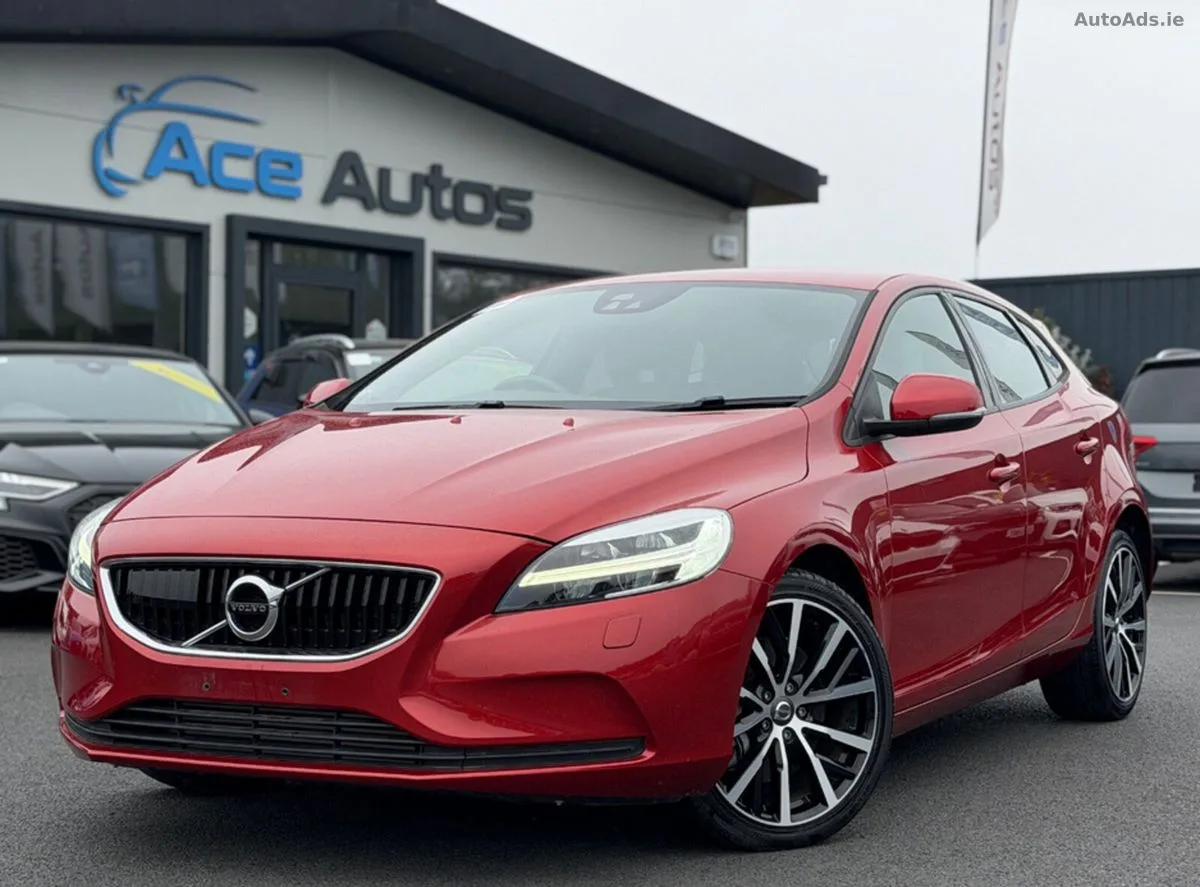2019 Volvo V40