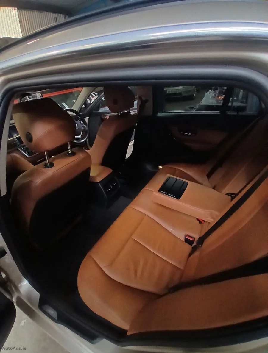 2013 BMW 3-Series – photo 18