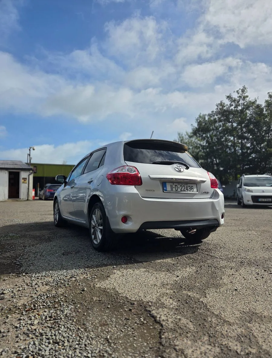 2011 Toyota Auris – photo 6