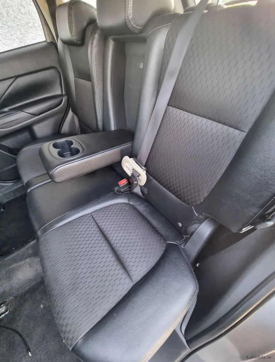 2014 Mitsubishi Outlander – photo 16