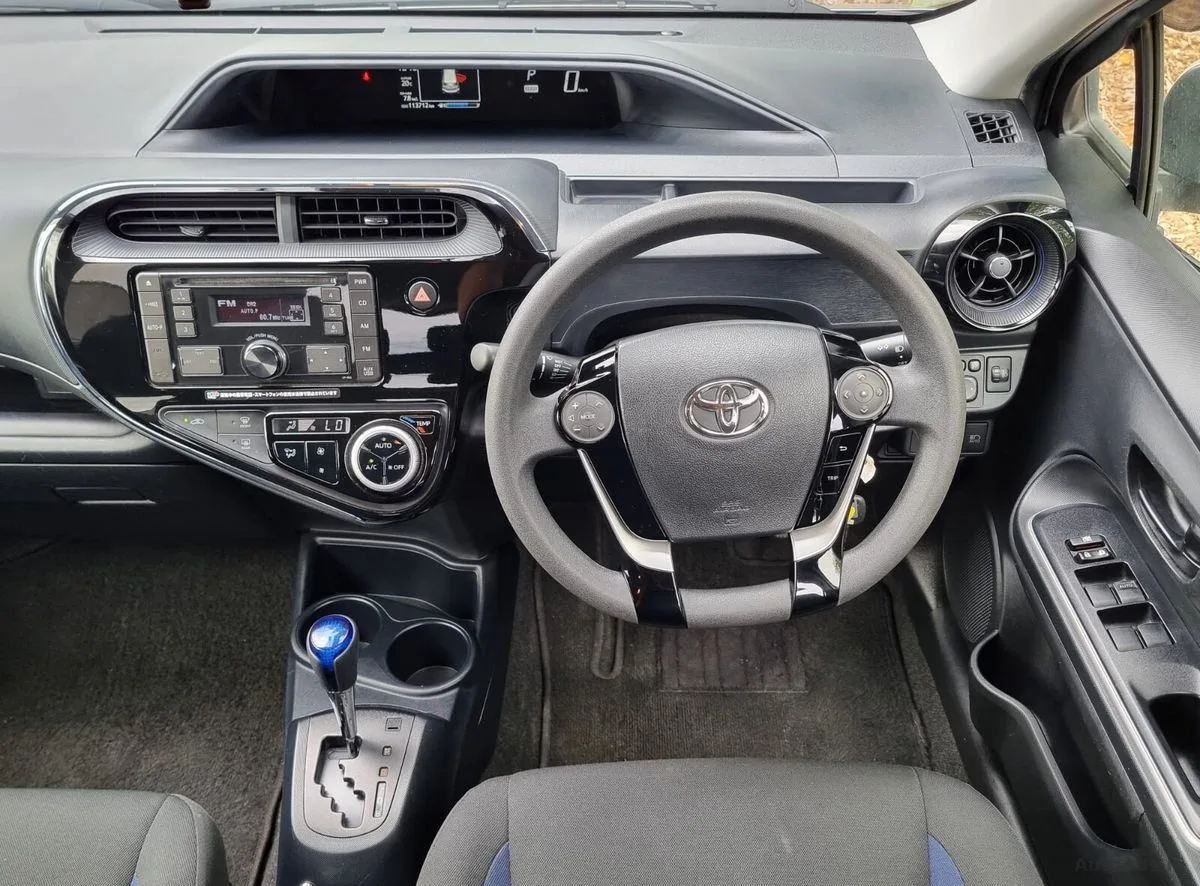 2019 Toyota Aqua – photo 17