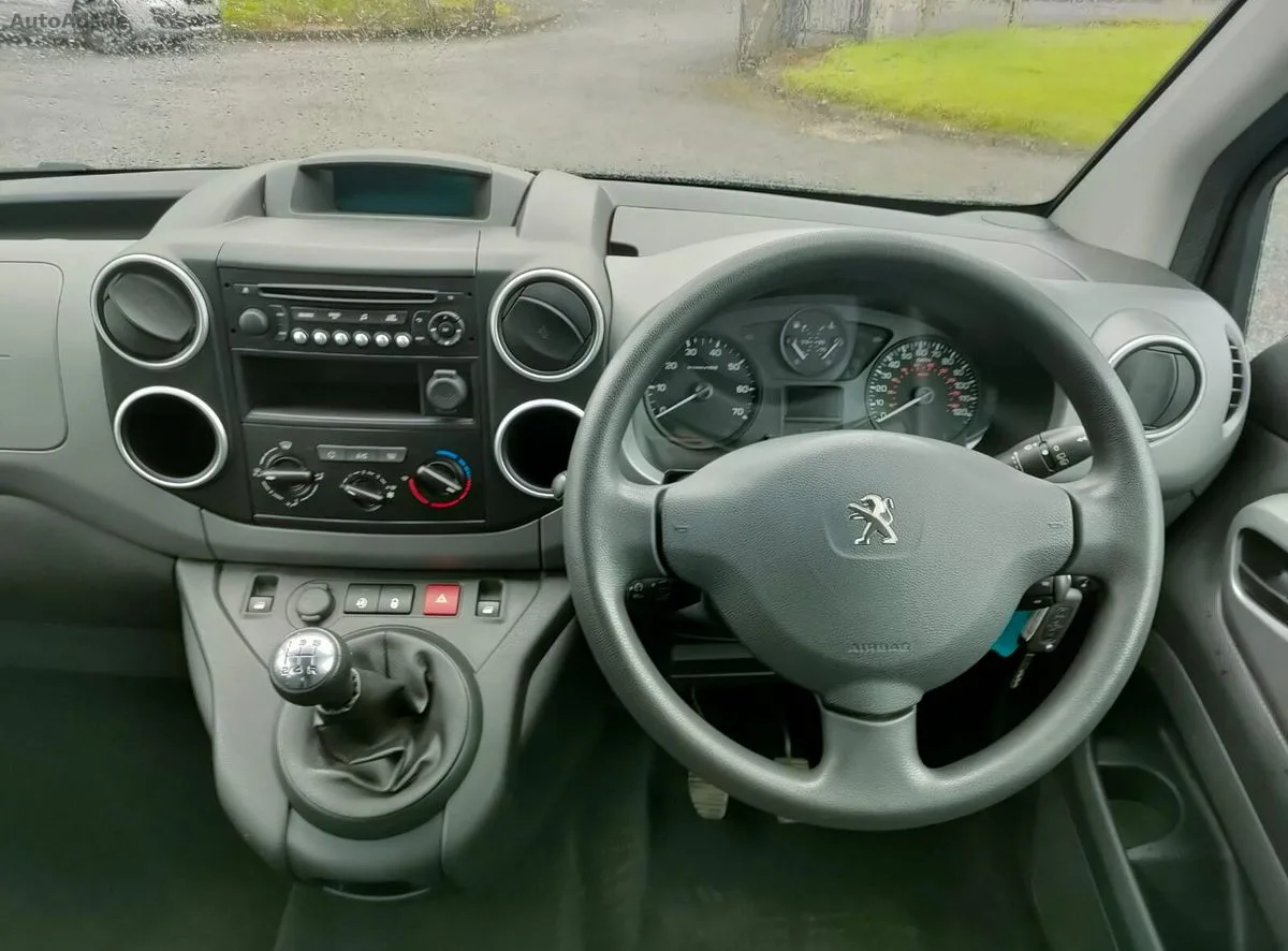 2019 Peugeot Partner – photo 13
