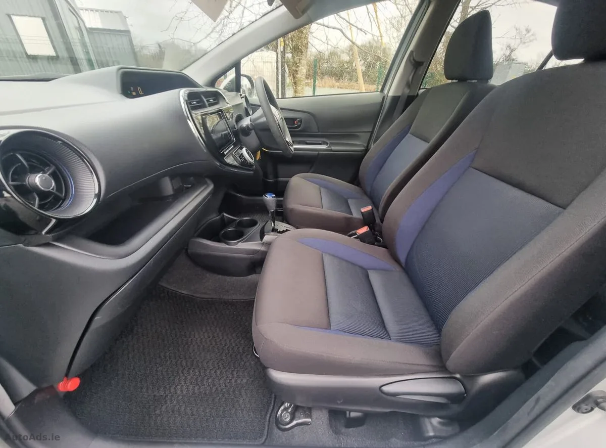 2021 Toyota Aqua – photo 14
