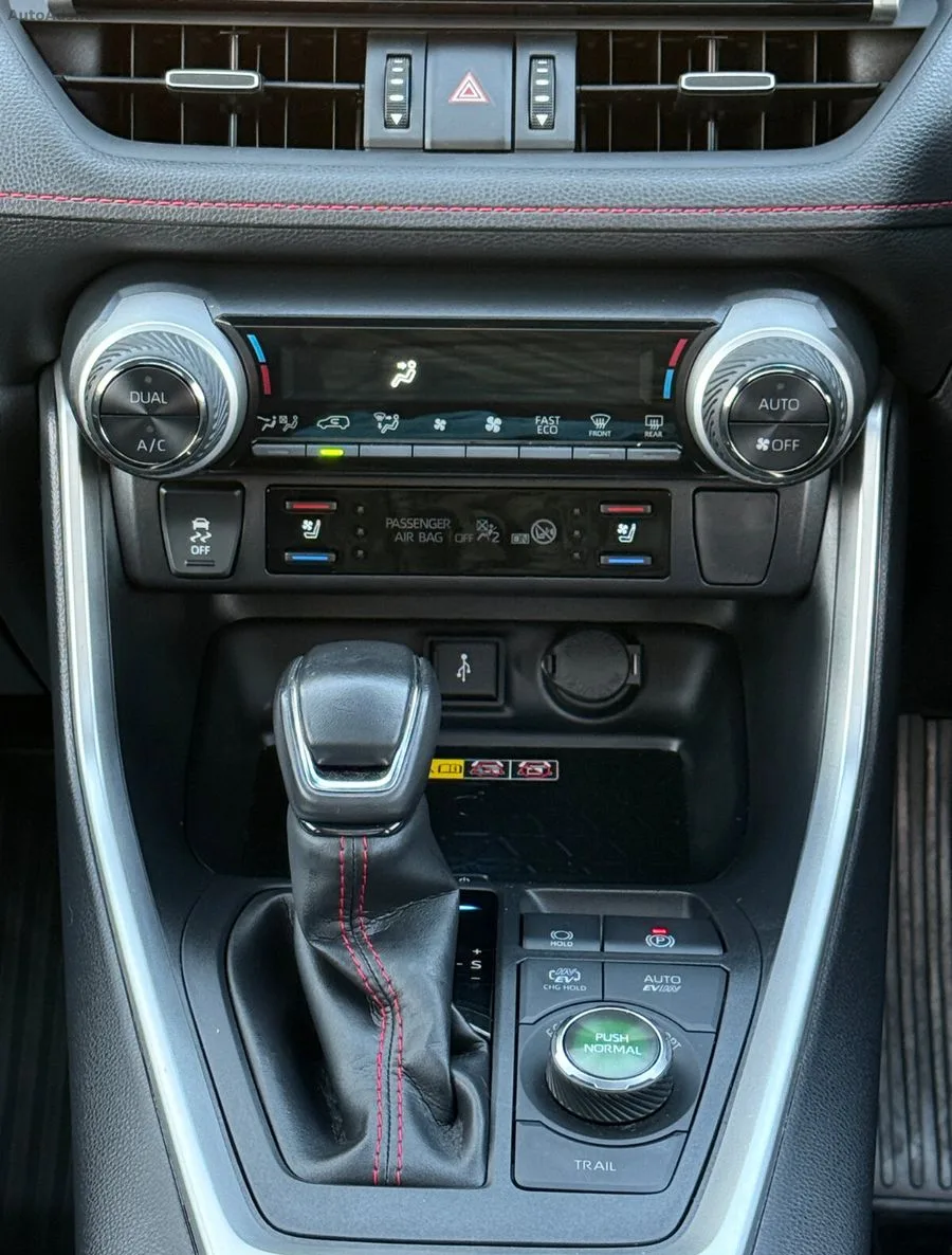 2022 Toyota RAV4 – photo 17