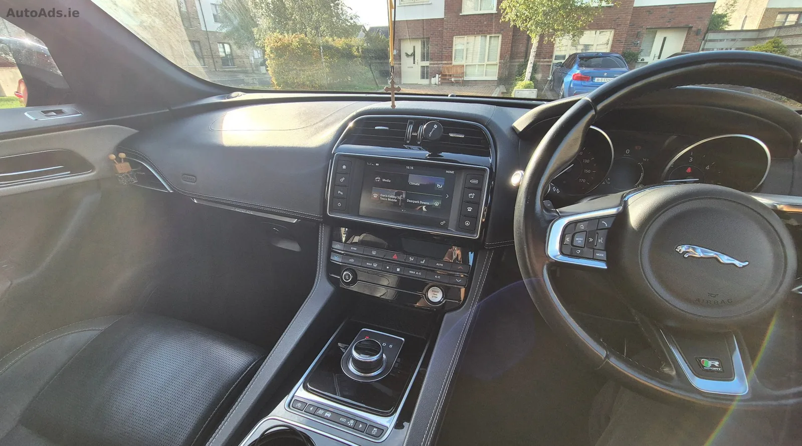 2016 Jaguar F-Pace – photo 7