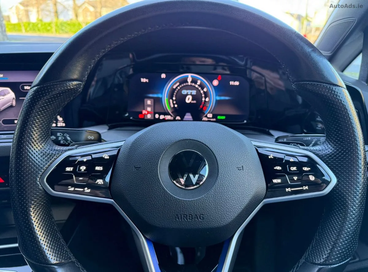 2022 Volkswagen Golf – photo 15