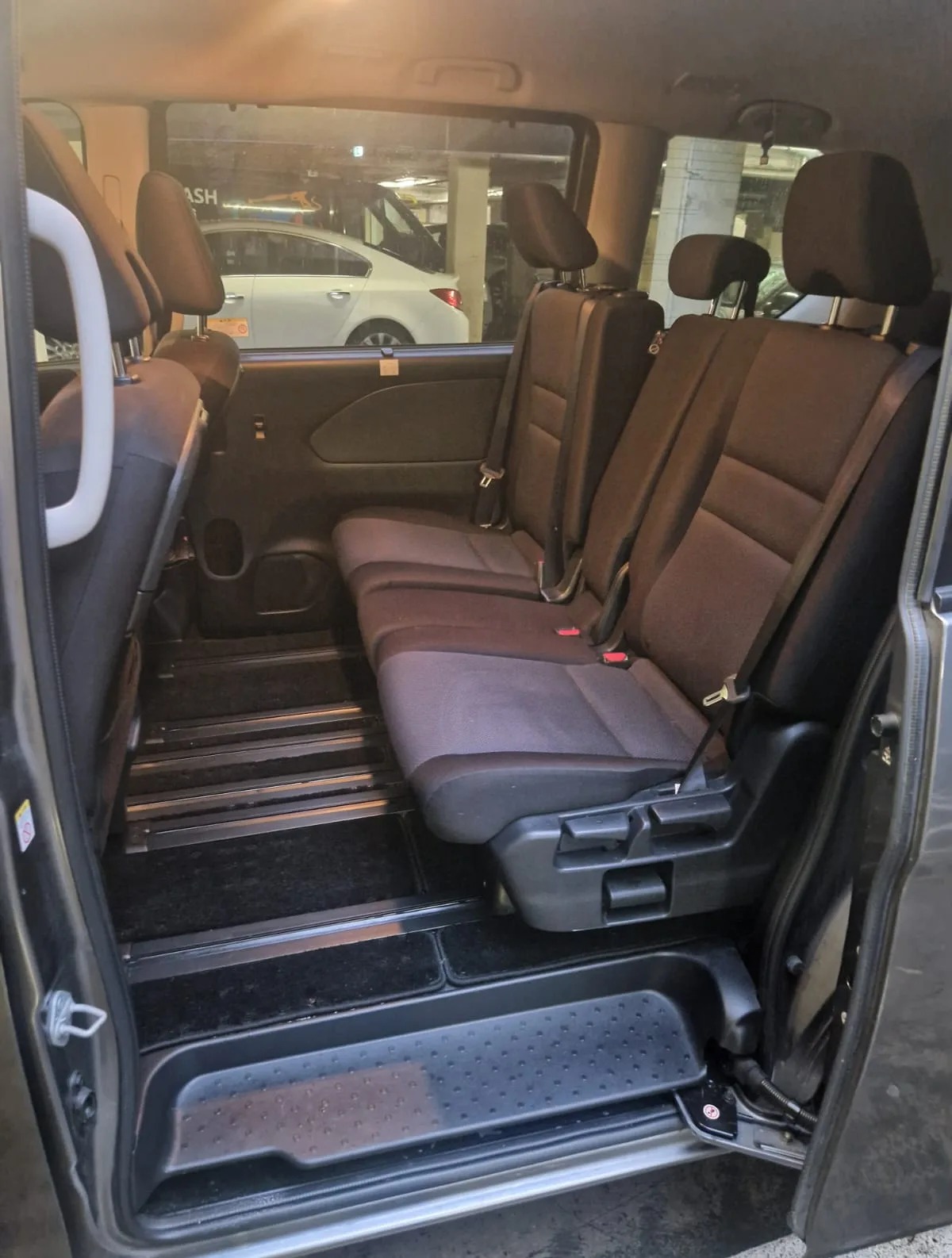 2019 Nissan Serena – photo 11