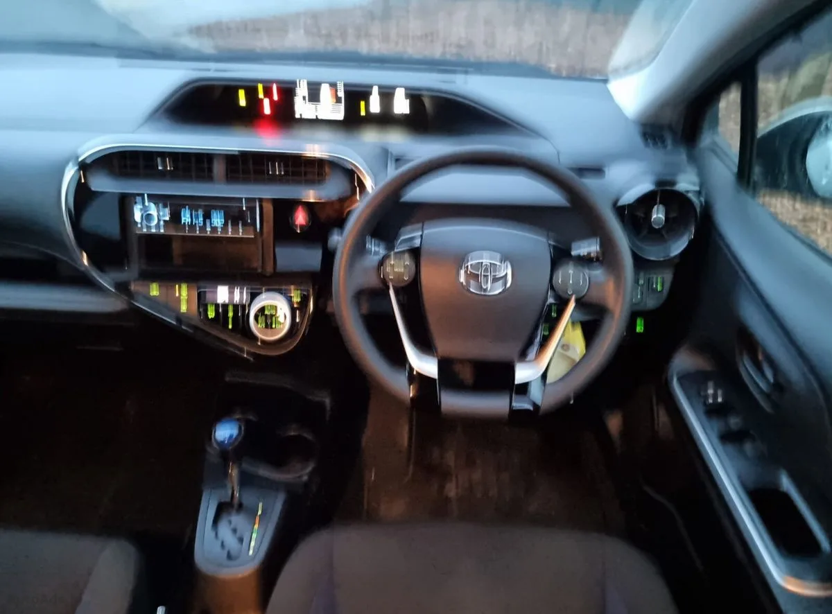 2020 Toyota Aqua – photo 13