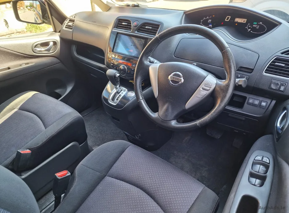 2013 Nissan Serena – photo 7