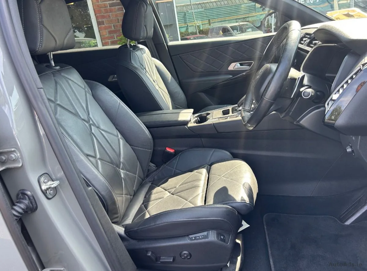 2023 DS Automobiles DS 7 – photo 8
