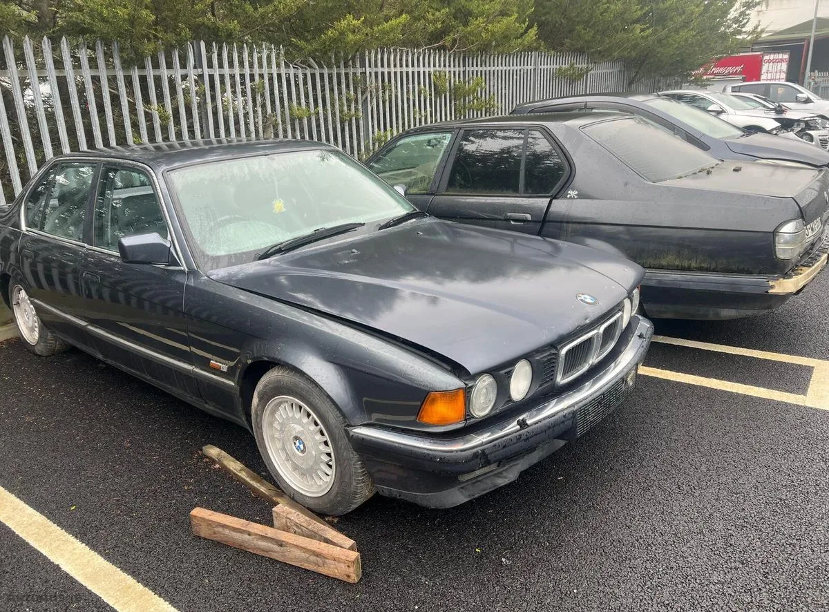 X2 93 BMW 740 I AUTO