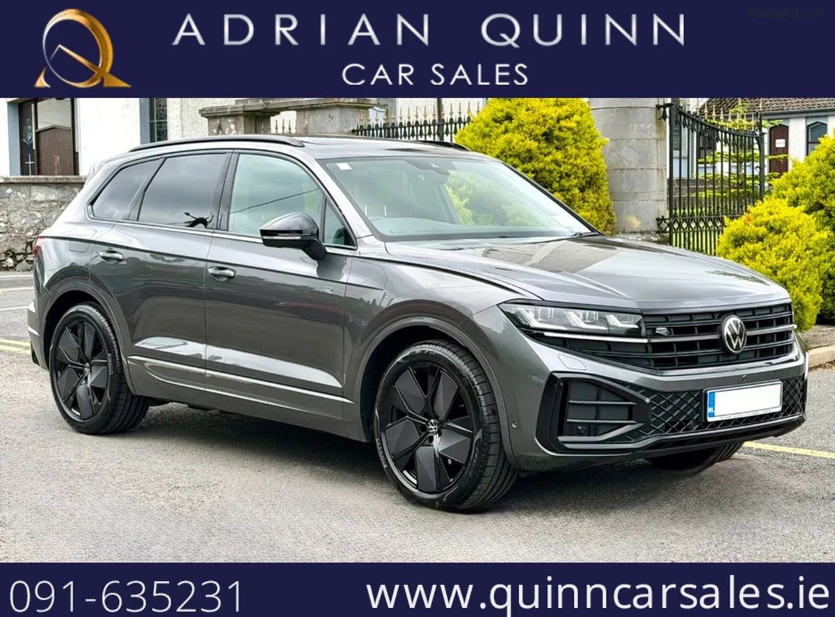 2024 Volkswagen Touareg – photo 1