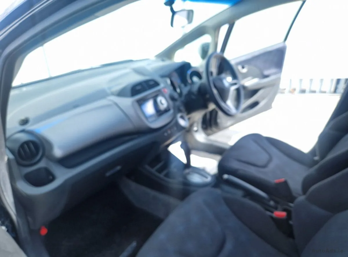 2013 Honda Fit – photo 19