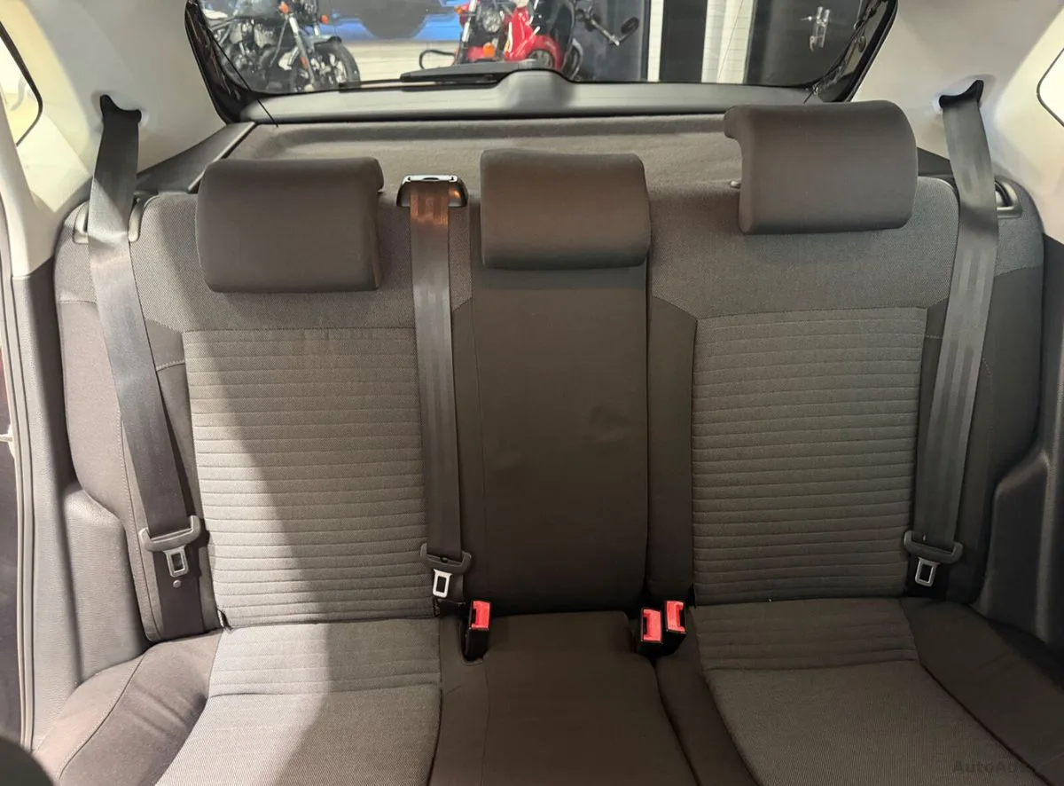 2013 Volkswagen Polo – photo 11