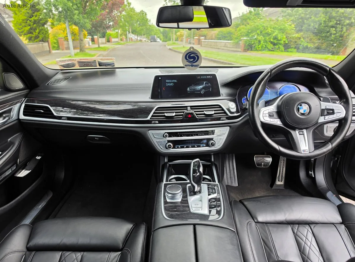 2018 BMW 7-Series – photo 17
