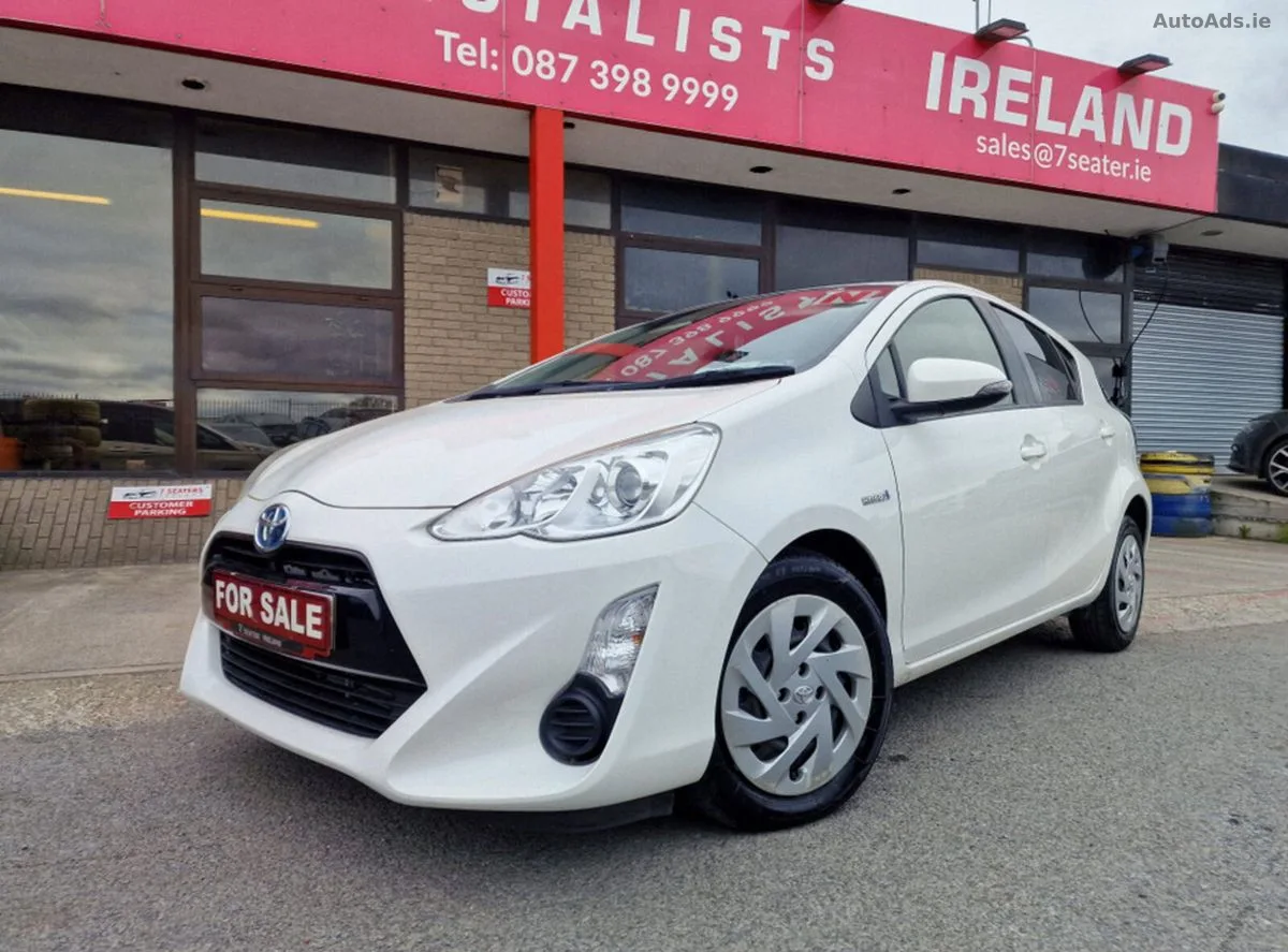 2017 Toyota Aqua – photo 3